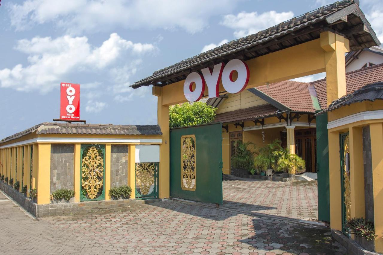 Oyo 392 Hotel Mawar Saron Yogyakarta Exterior photo